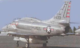 Палубный 
бомбардировщик А-4 «Скайхок». США.